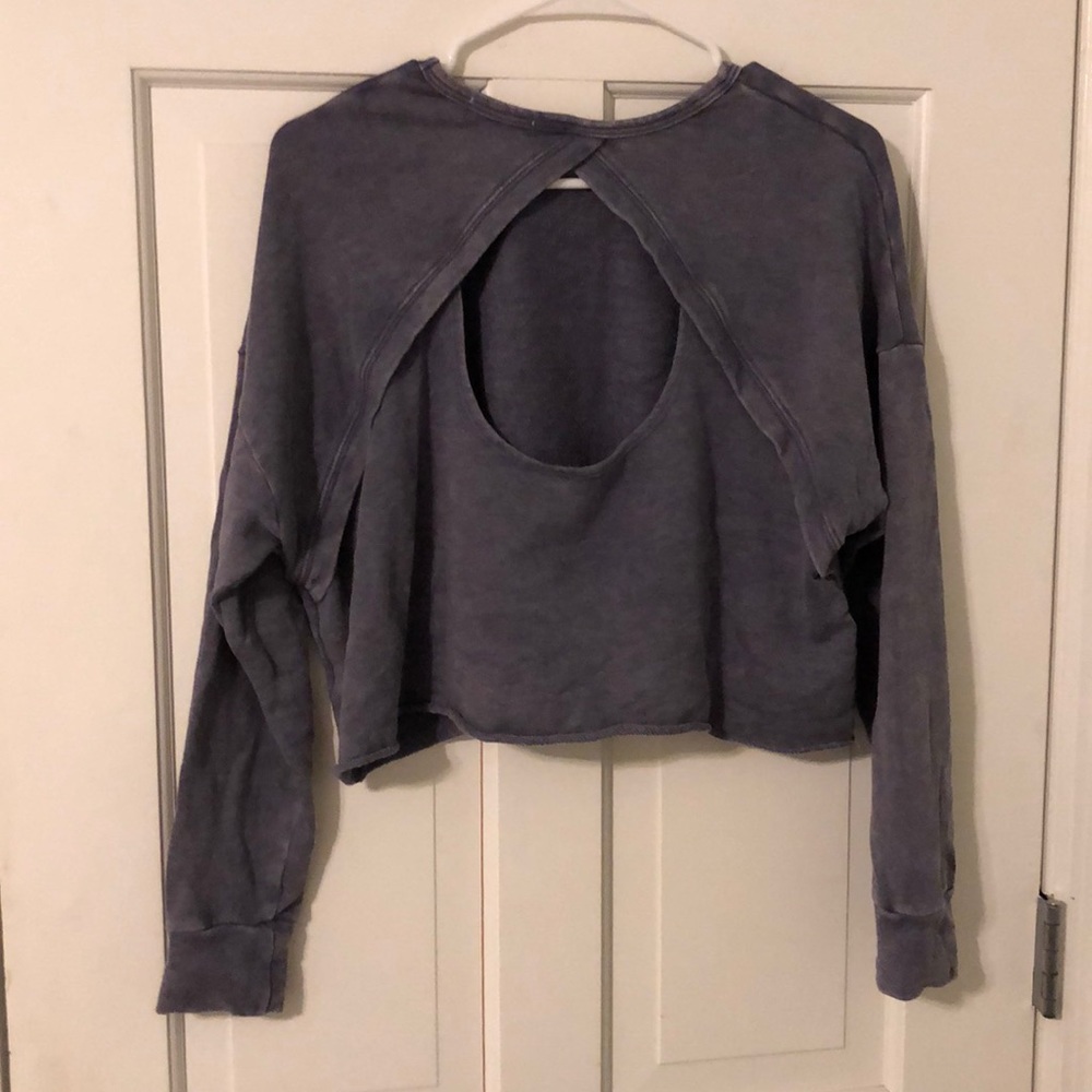 workout crop top